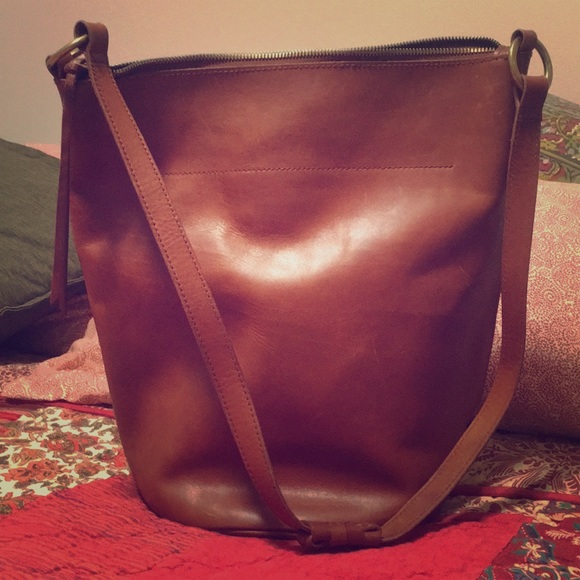 Madewell Handbags - Madewell Bucket Bag